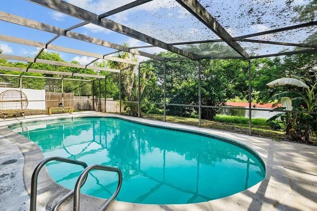 Cozy Lakefront Home W/ Pool -7 Mins From Legoland Winter Haven Kültér fotó