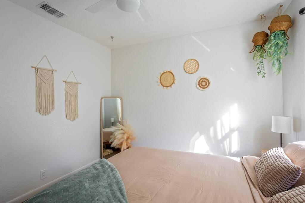 Cozy Lakefront Home W/ Pool -7 Mins From Legoland Winter Haven Kültér fotó
